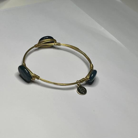 CBOURBON & BOWETIES gold tone bracelet deep blue faceted bangle wire wrapped - Picture 4 of 9